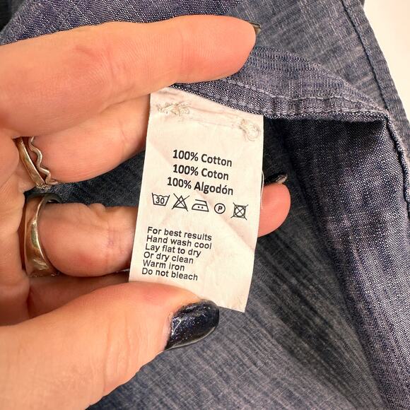 Peter Millar Women's Tunic Blouse Chambray Button Up Size Medium - Picture 5 of 6